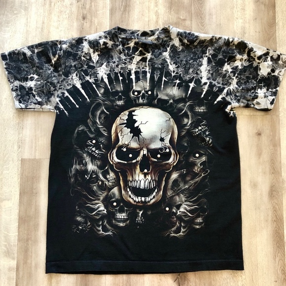Skull T Shirt,  Unisex, Horror, Goth Graphic Tee, With Metal Studs, Size Med - Picture 5 of 7
